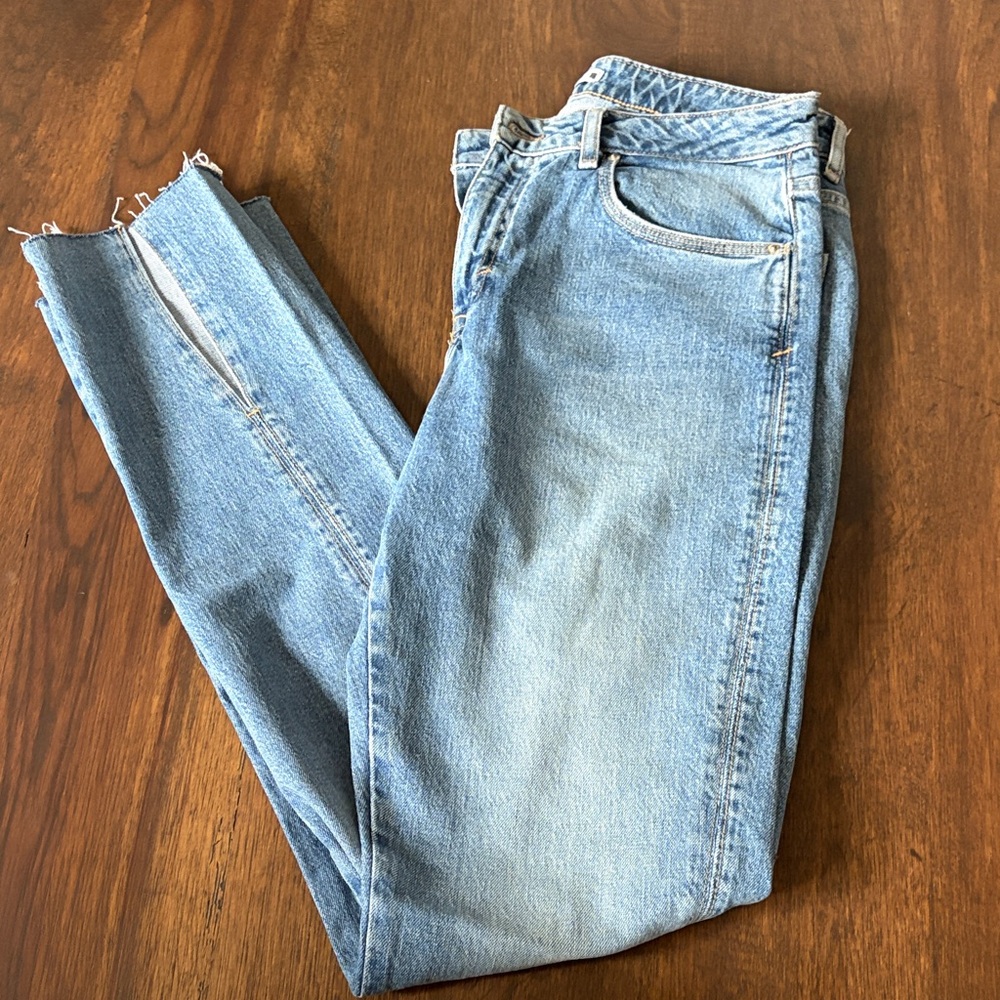 Zara Light Wash Mid-Rise Jeans — Slim Straight with split raw hem
